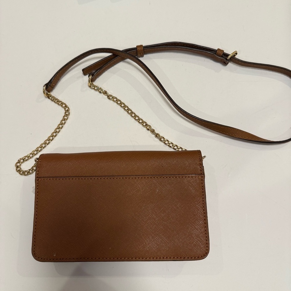 Michael Kors Tan Crossbody Bag with Gold Clasp - Picture 7 of 9